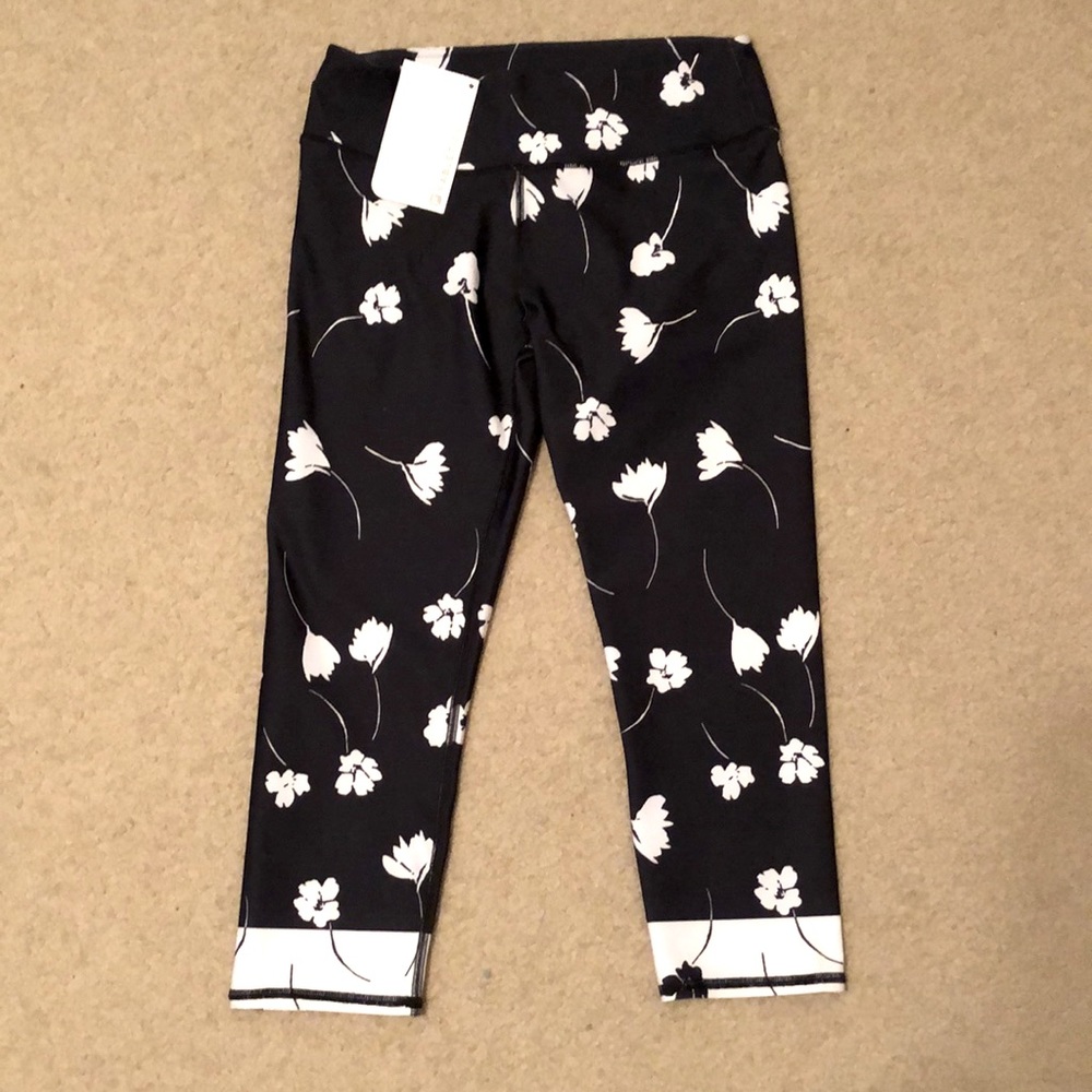 Fabletics New Capri Legging